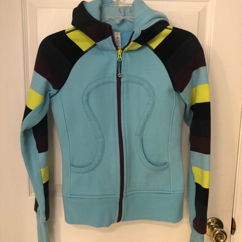 EUC LULULEMON HOODED JACKET